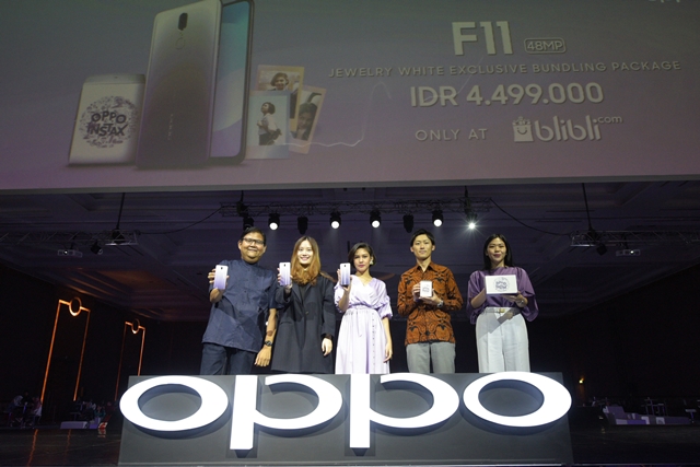 OPPO Gandeng INSTAX Hadirkan F11 Jewelry White